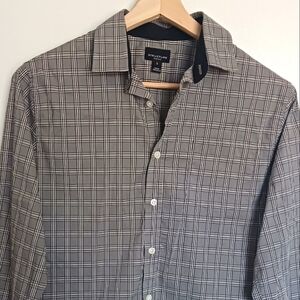 Structure • Men's Plaid Modern Fit Long Sleeve Button-Down Dress Shirt